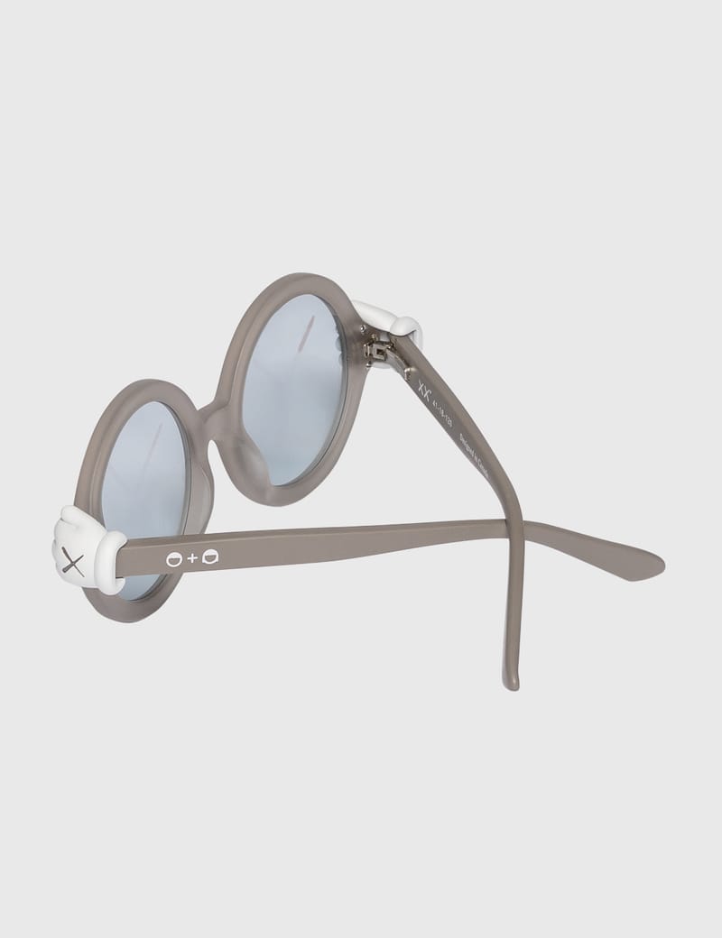 KAWS - KAWS SONS + DAUGHTERS SUNGLASSES | HBX - Globally Curated