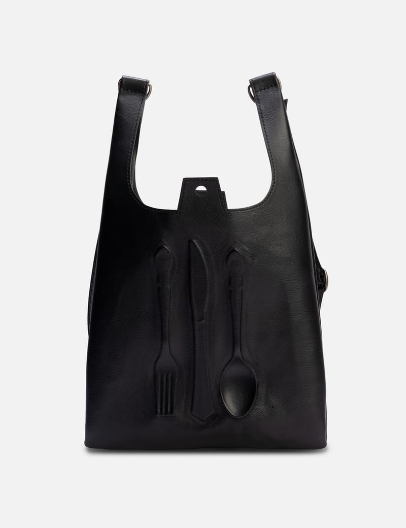 KHOKI The Object Bag - 本革製、カトラリー装飾が魅力のユニークな