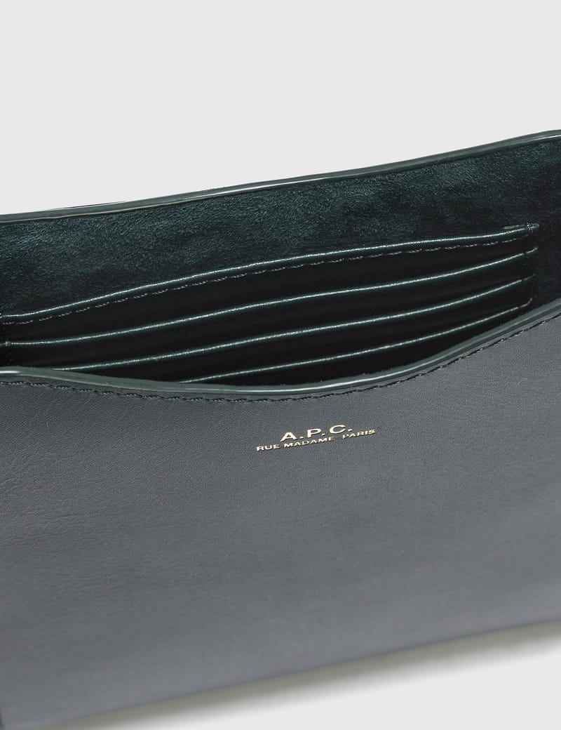 アーペーセー - Jamie Neck Pouch | HBX - ハイプビースト