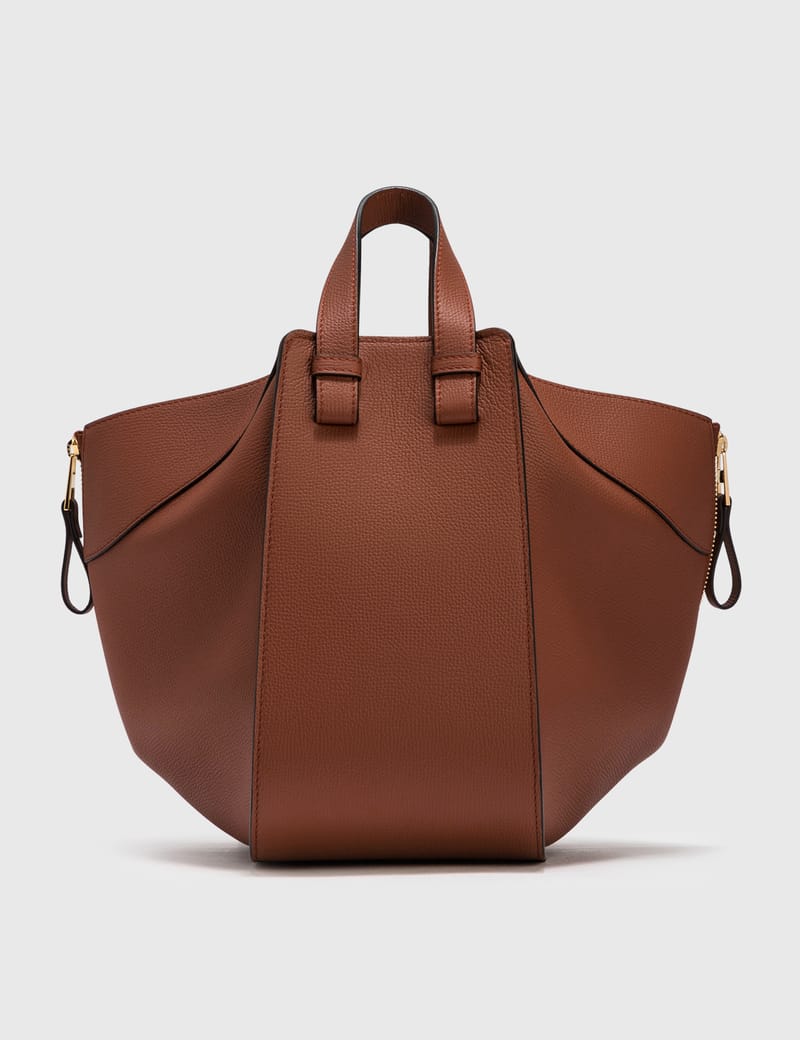 ロエベ　LOEWE ハンモック　スモールバック 楽天市場】＼SALE 在庫限り／【421,300円→348,970円】ロエベ