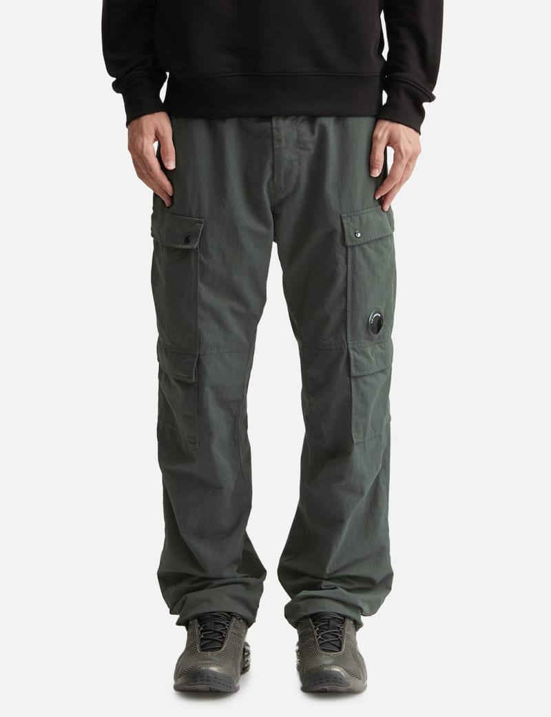 [s] cp company flatt cargo pants カーゴパンツ C.P. Company T-Flatt Regular Cargo Pants - リサイクルナイロン採用
