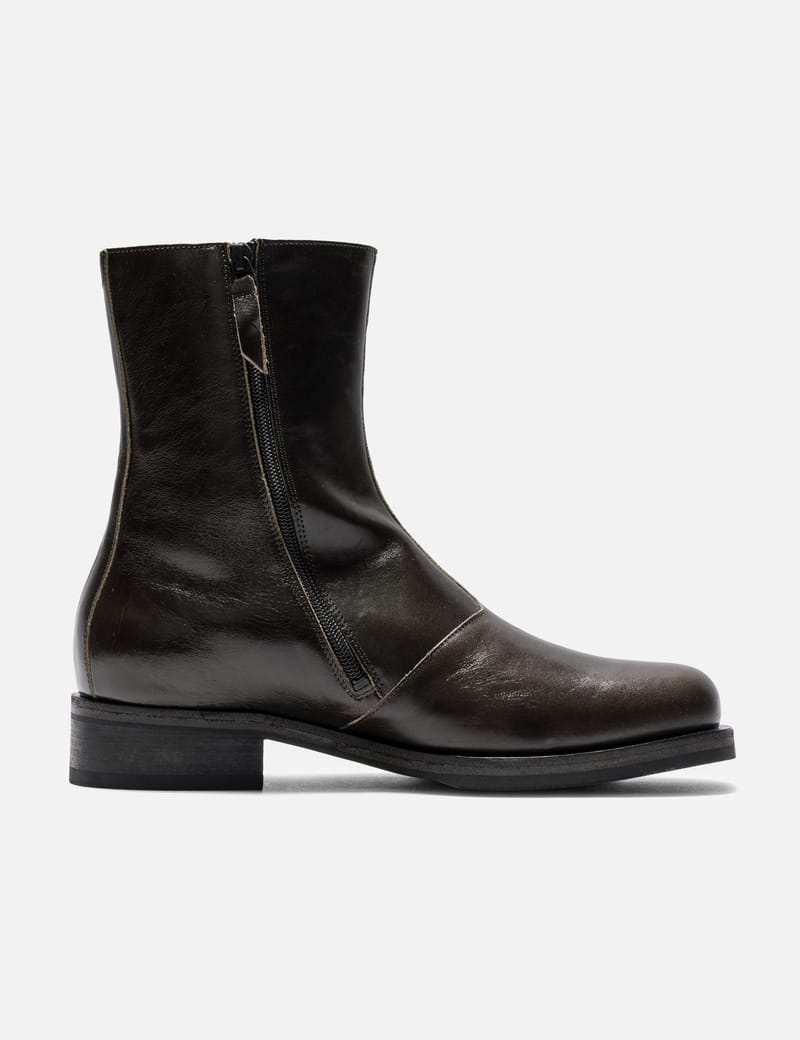 Our Legacy Camion Boot - 艶感のある伊製カーフレザーとVibramソール