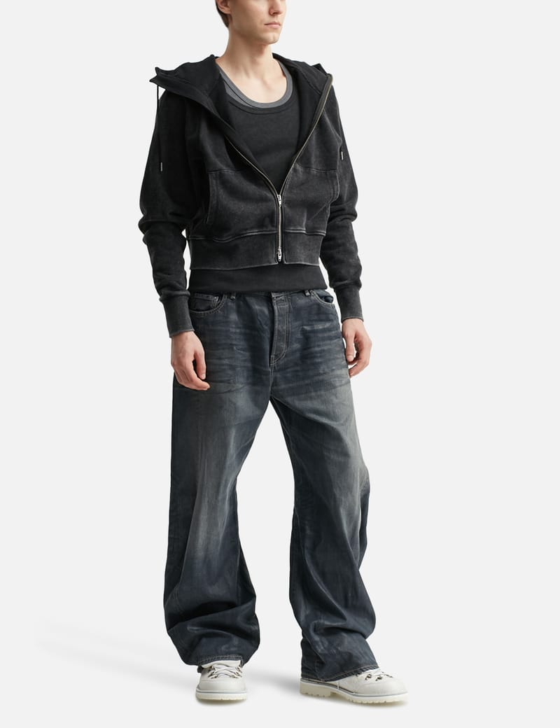 jeans-1-5h-8ad54.jpg?fit=max&w