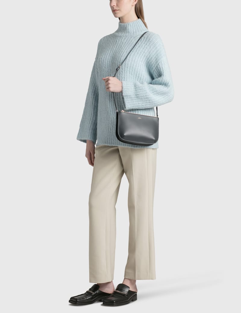 【A.P.C】Emmaセーター（カラー:ペールブルー） アーペーセー - エマ セーター | HBX - ハイプビースト