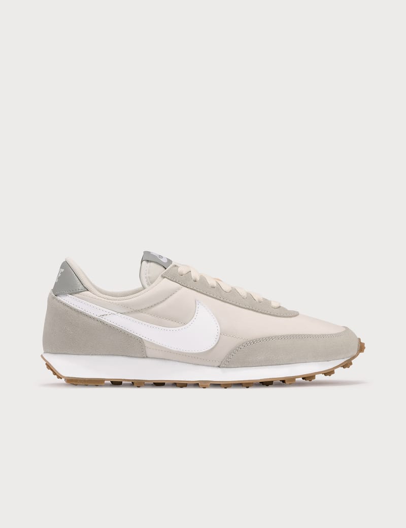 Nike★(W) Nike Daybreak Summit White★送料・関税込★ Nike Womens Wmns Daybreak Summit White Pale Ivory Beige