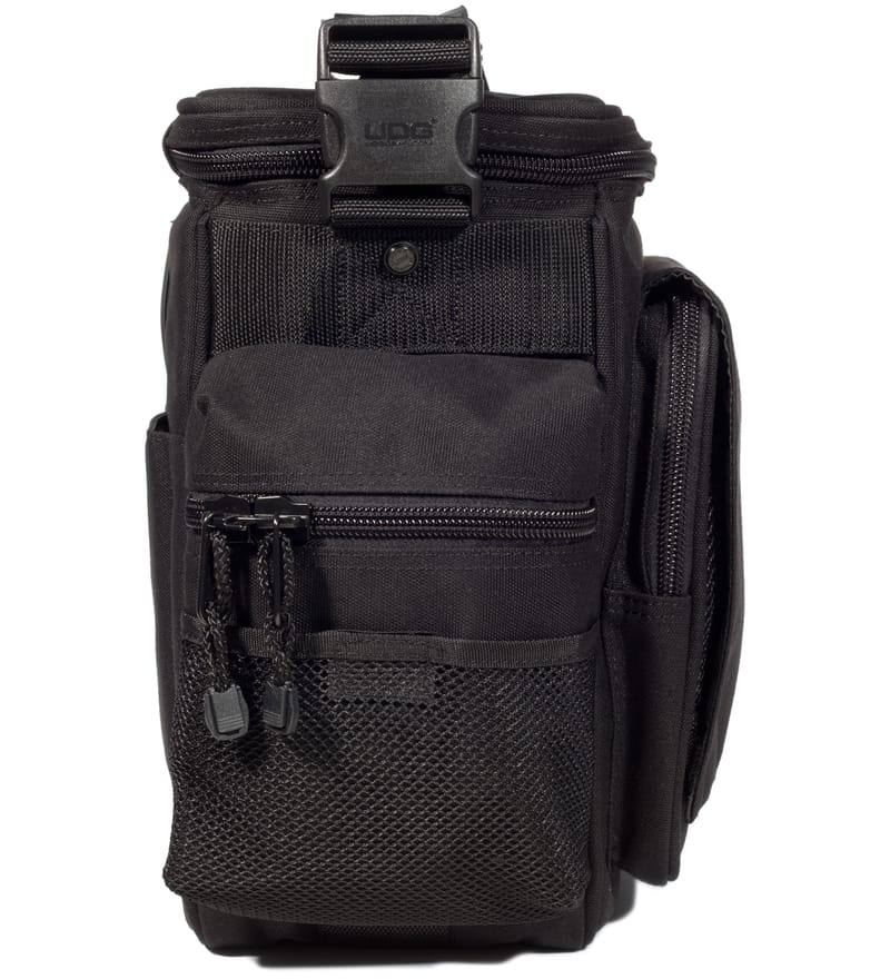 Carhartt Work In Progress - Carhartt x UDG Black Sling Bag