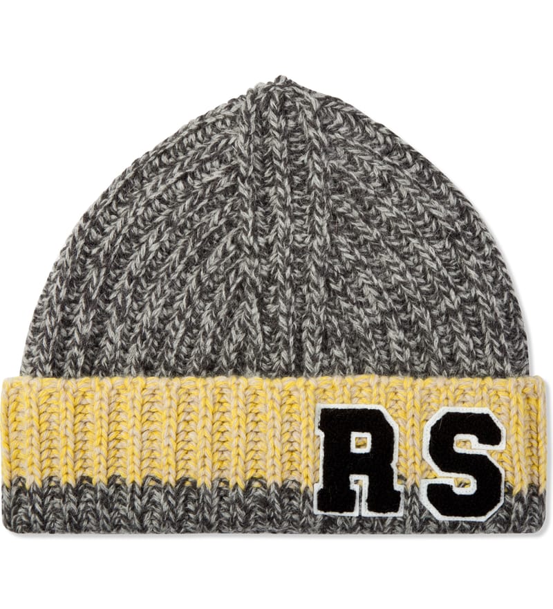 RAFSIMONS(ラフシモンズ)ウールロゴビーニー OY ニット帽 ニット