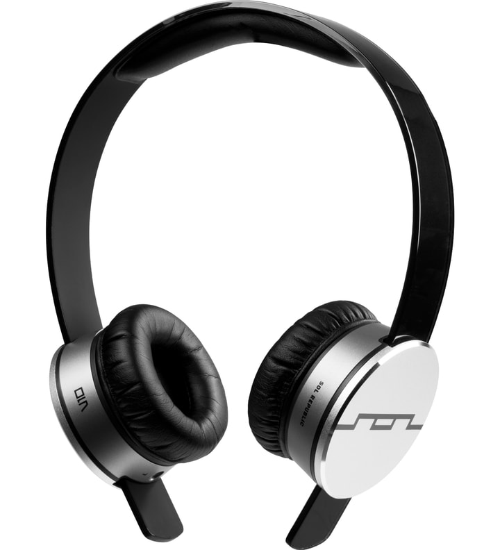 SOL REPUBLIC Black Tracks HD MF1 Headphone HBX Globally Curated