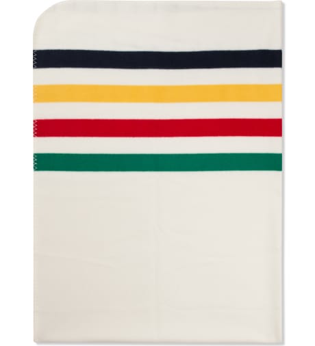 Hudson bay fleece blanket hot sale