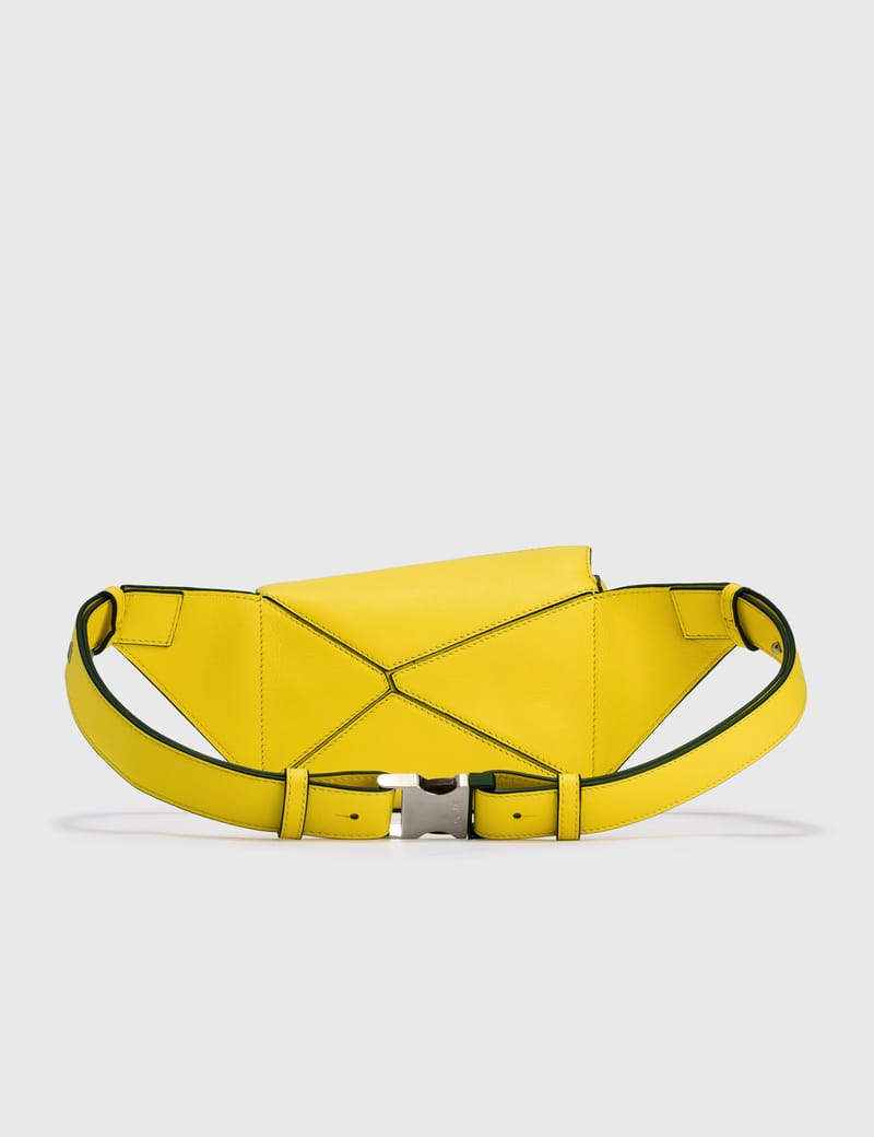 【LOEWE】 Mini Puzzle Bumbag LOEWE Calfskin Mini Puzzle Bumbag Black 1651220 | FASHIONPHILE