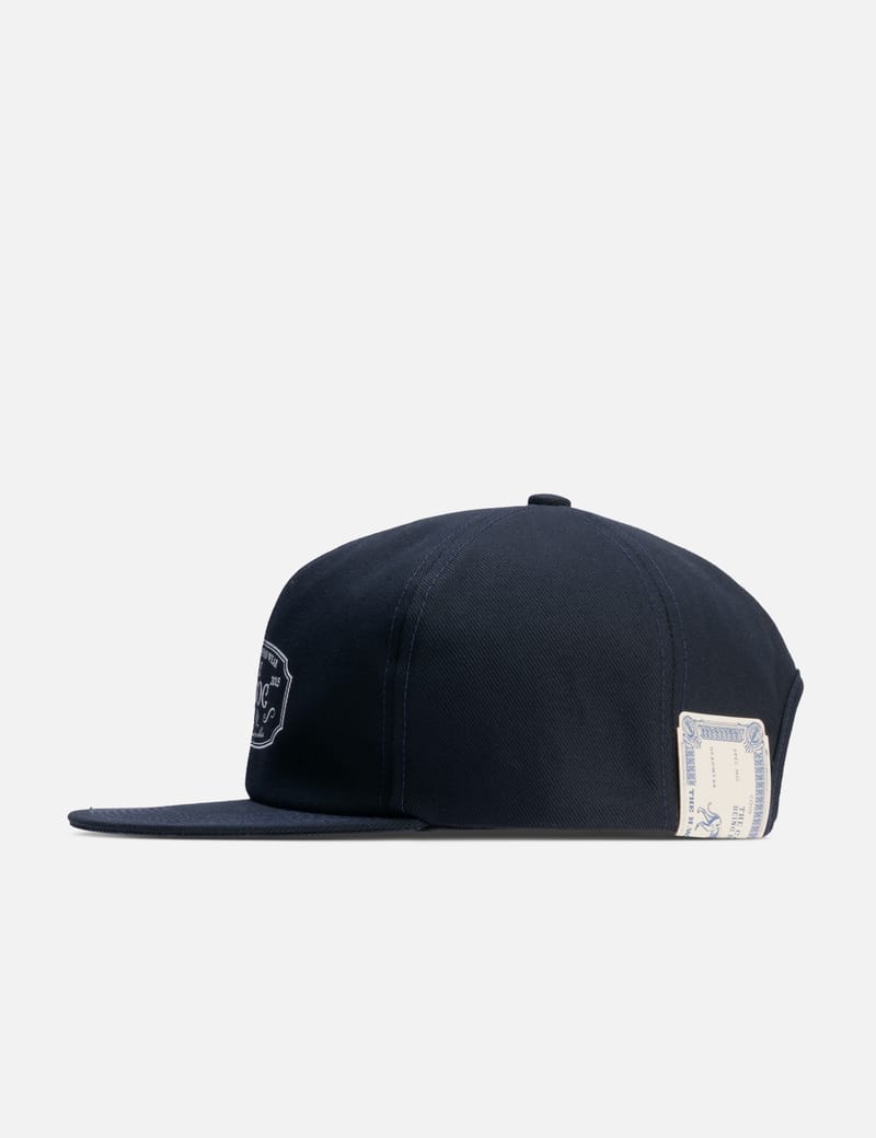 THE H.W.DOG&CO. Trucker Cap - Navy 6-panel cap with flat brim