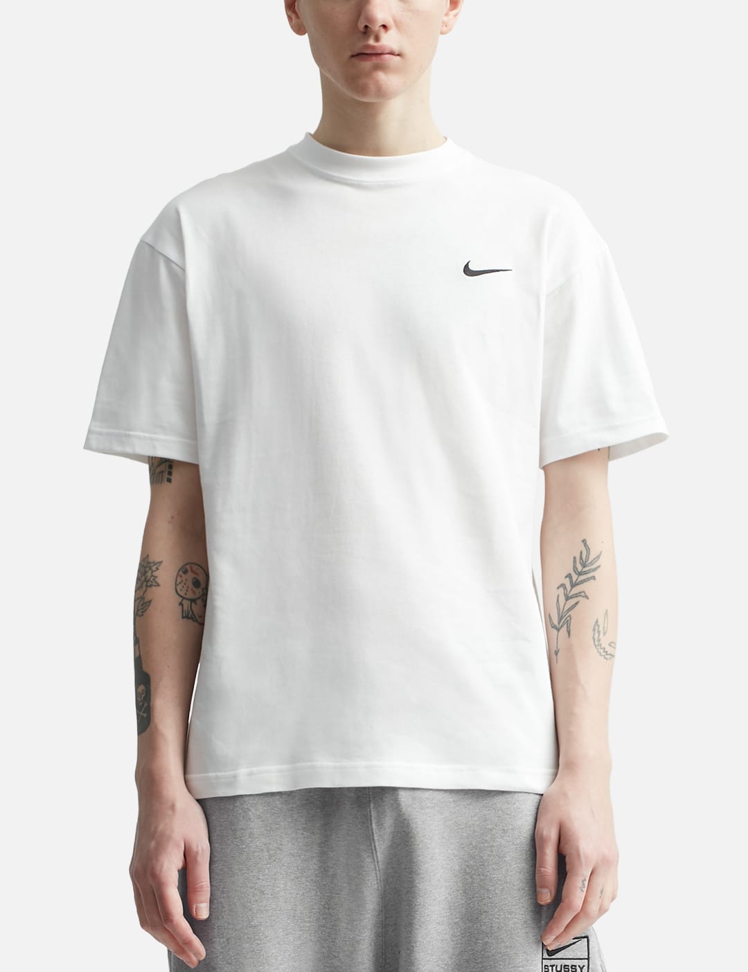 Nike - Nike x Stüssy Tシャツ | HBX - ハイプビースト(Hypebeast)が ...
