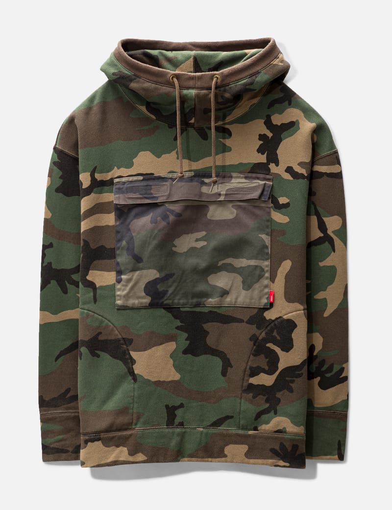 WTAPS - WTAPS POCKETED CAMOUFLAGE HOODIE | HBX - Globally Curated