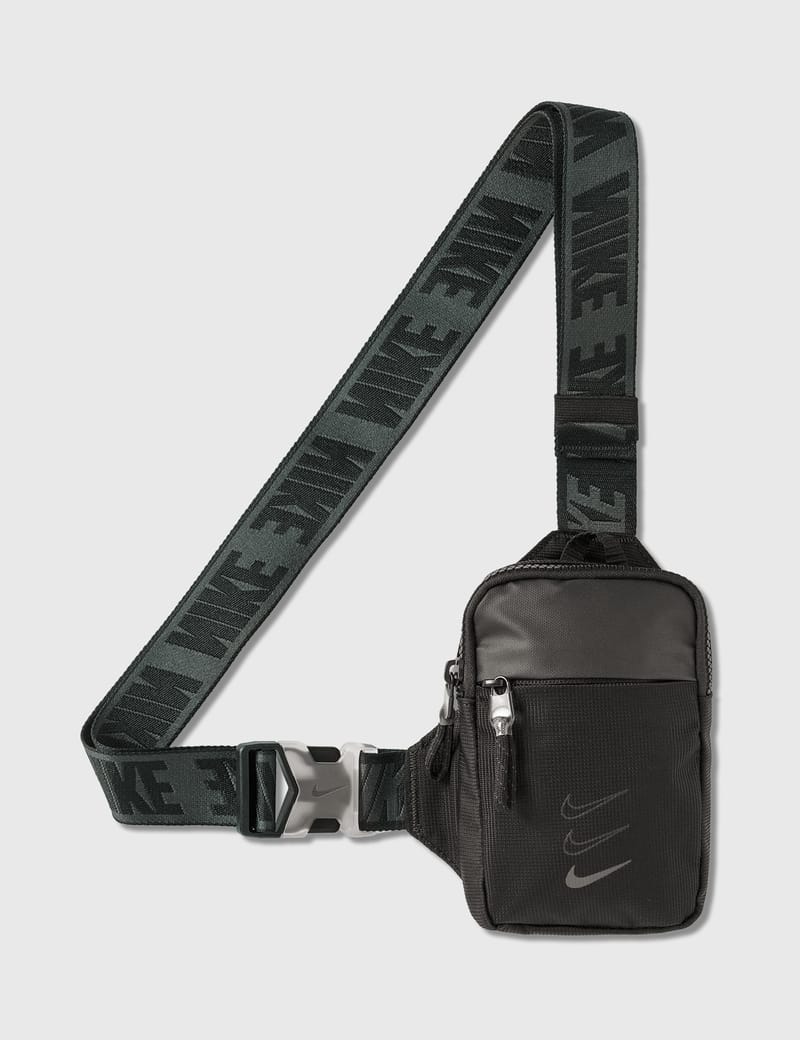 Nike essential best sale hip bag