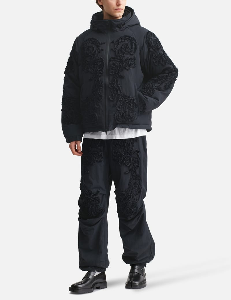 トップス TAAKK/ TRACK BLOUSON / BLK TAAKK Track Blouson - クロップド丈と上品な艶が際立つ、日本製