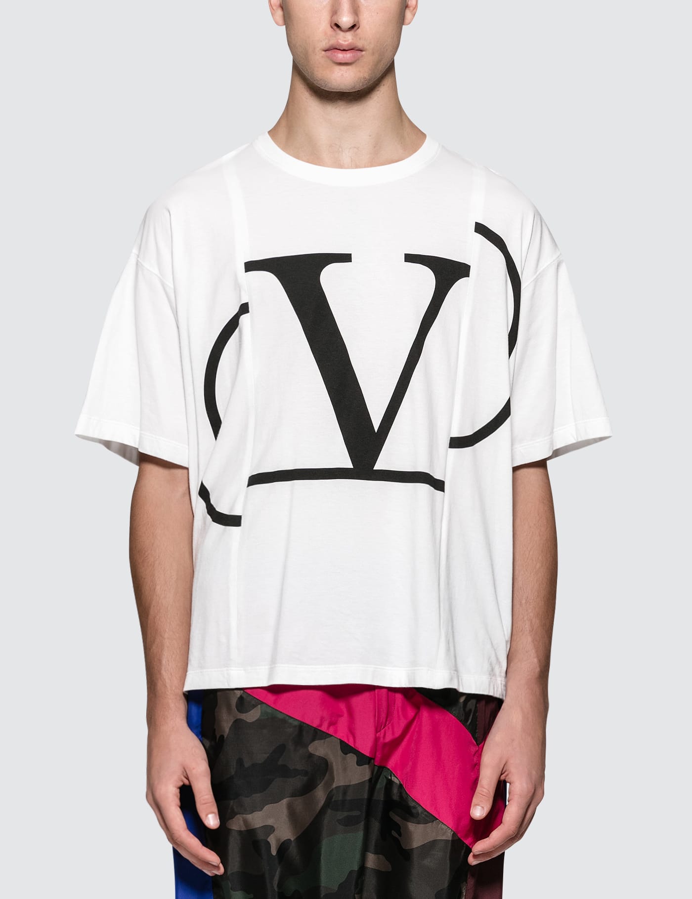 Valentino - V Logo S/S T-Shirt | HBX - Globally Curated Fashion 