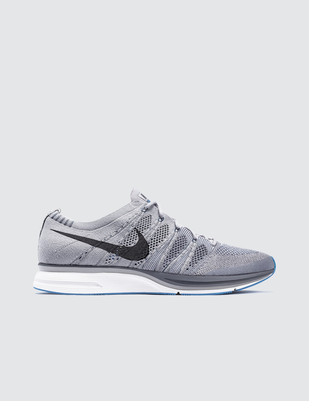 mens flyknit nike trainers