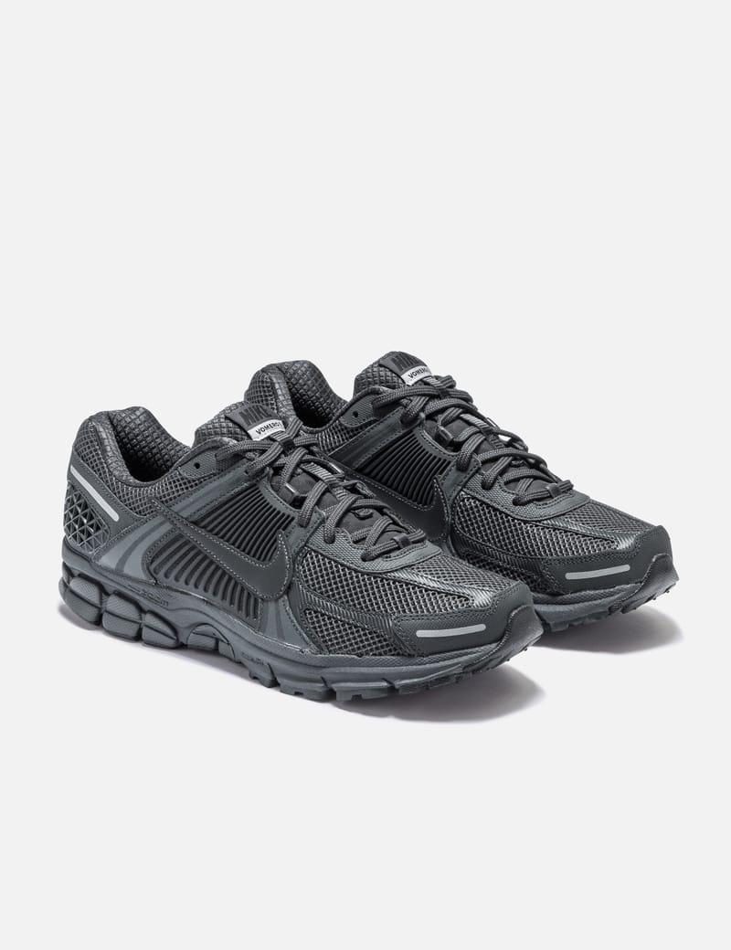 Nike - Nike Zoom Vomero 5 SP | HBX - Globally Curated Fashion and