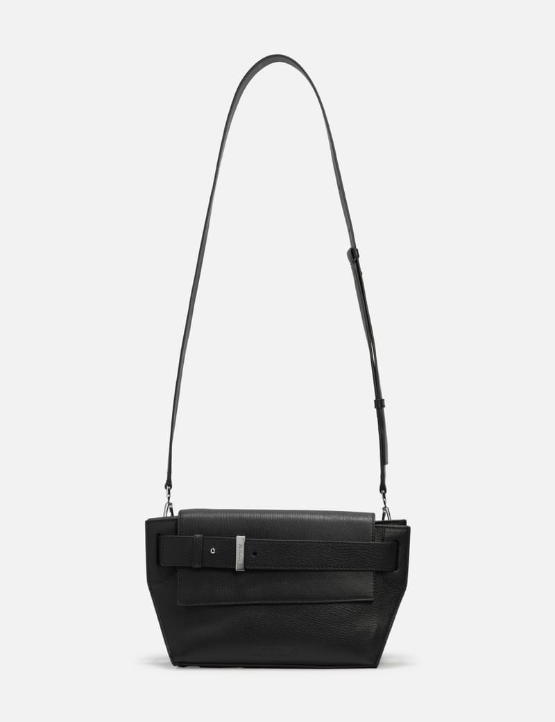 関税込■JACQUEMUS■メッセンジャー カプリ ショルダーバッグ Jacquemus Le Messenger Capri Leather Bag | Saks Fifth Avenue