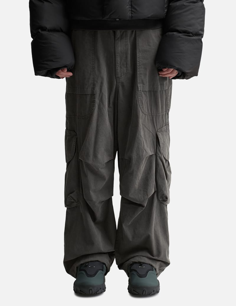 ENTIRE STUDIOS FREIGHT CARGO 