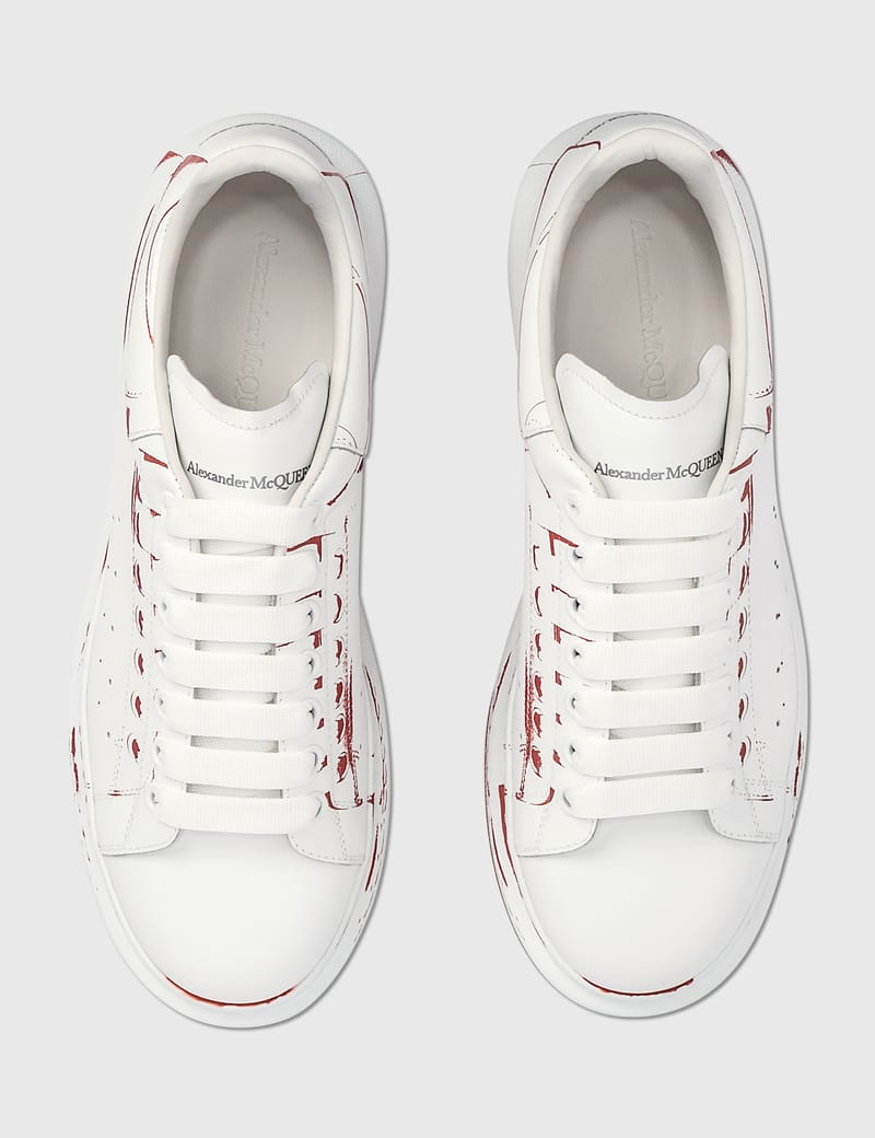 【Alexander McQueen】オーバーサイズ ホワイトレッドスニーカー Alexander McQueen - オーバーサイズ スニーカー | HBX - ハイプ