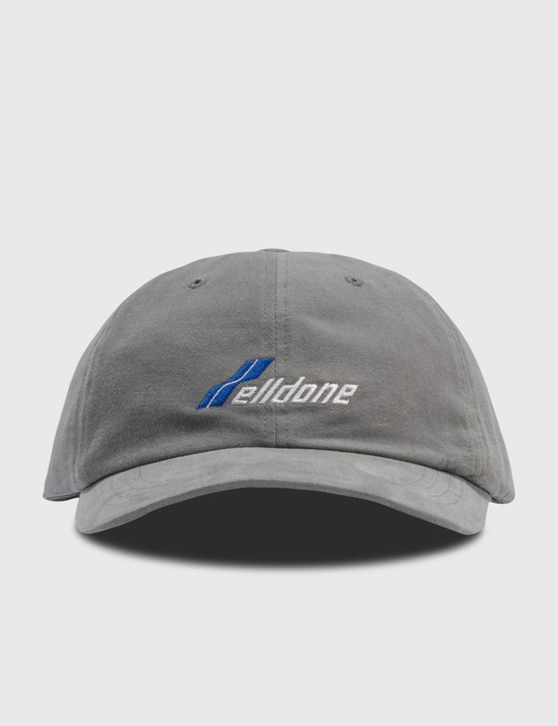 We11Done ♥ Logo Cap/追跡付 We11done ロゴ キャップ | ブラック | FARFETCH JP