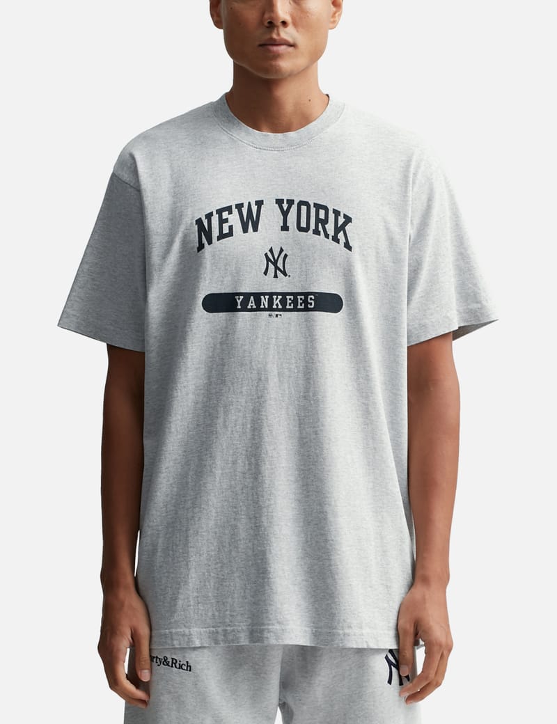 割引価格 Sporty & Rich - League T-Shirt | HBX - Globally Curated トップス
