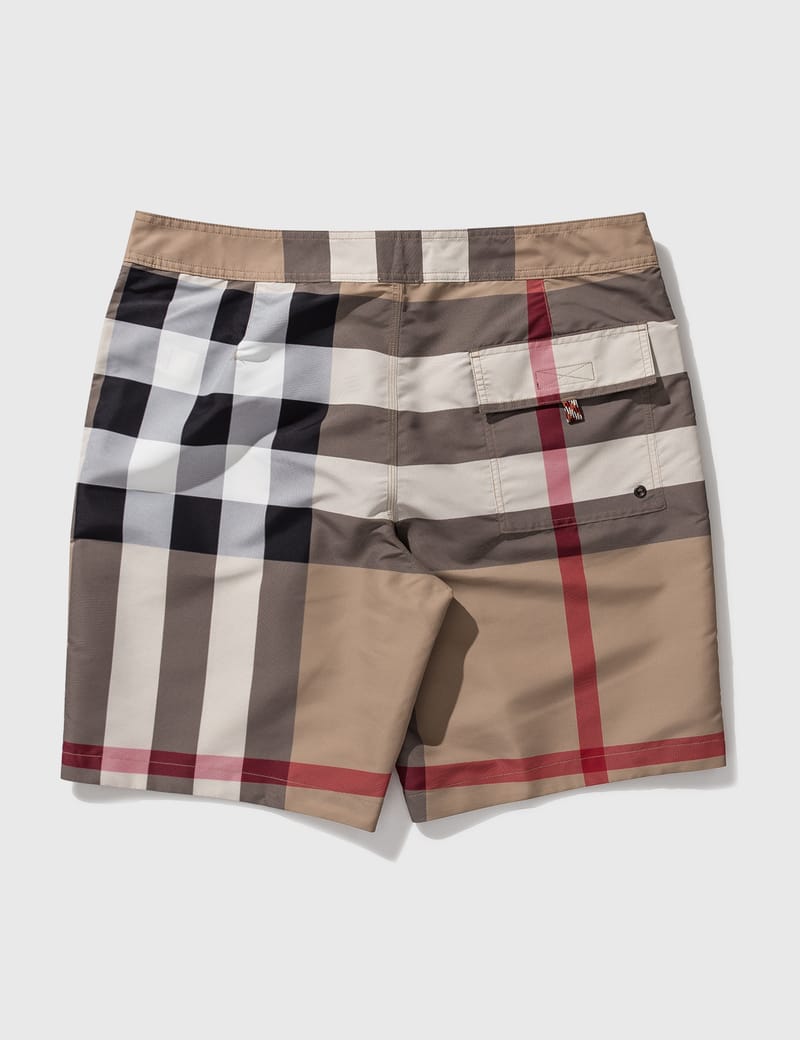 Burberry - チェック スイムショーツ | HBX - ハイプビースト
