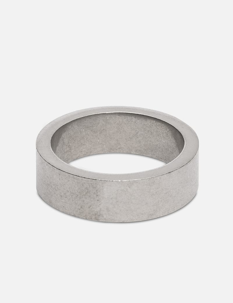 指輪・リング Maison Margiela Logo Ring Matte Palladium Maison Margiela - Logo Ring | HBX - Globally Curated Fashion