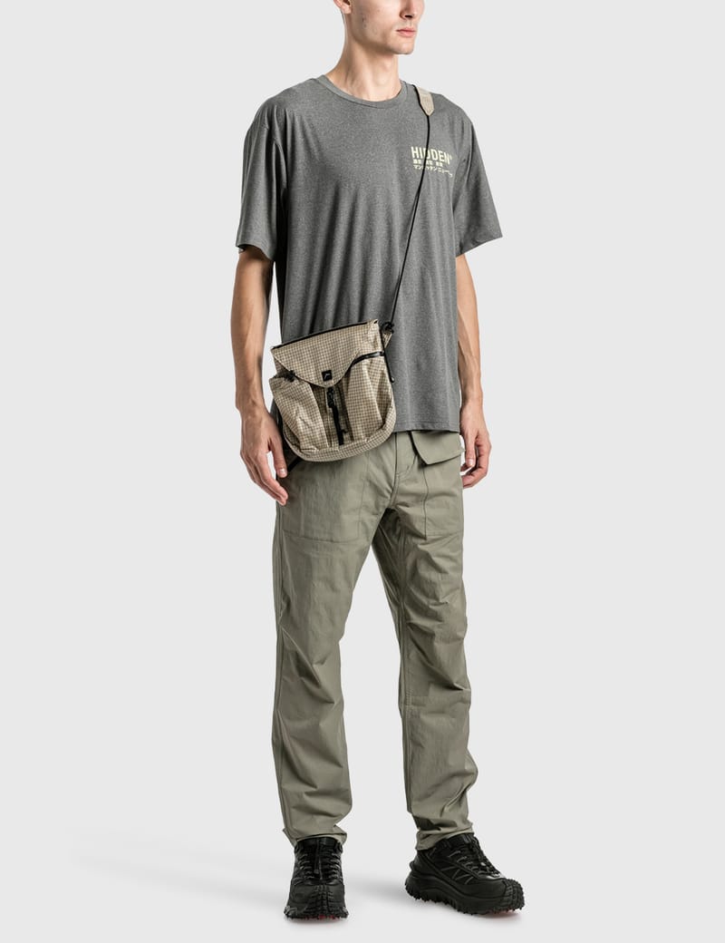 ★CAYL★ SEORAK 5 GRID SOLID (Khaki) Cayl Seorak 5 Solid B-Grid Bag - Beige | Always in Colour