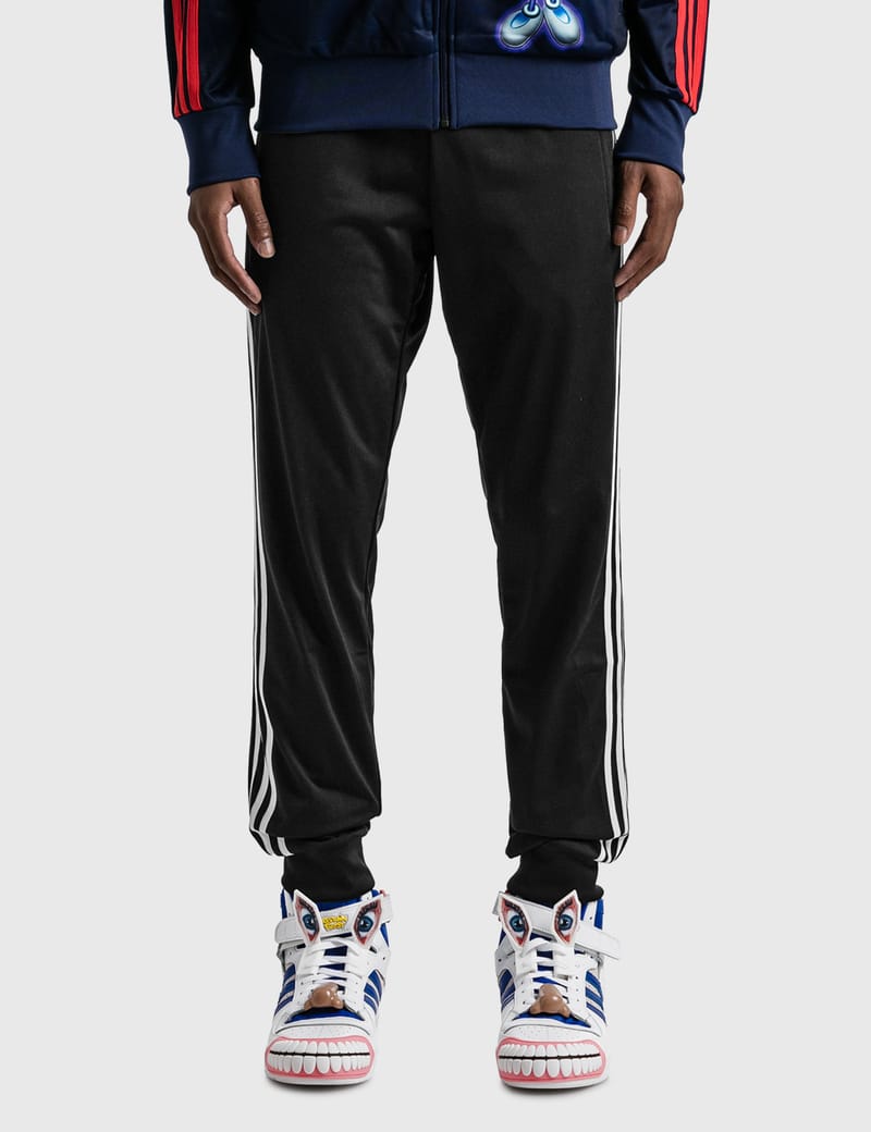 Adidas pants hypebeast on sale