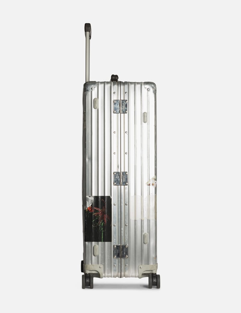 Rimowa Classic Flight Suitcase - Silver carry-on with vintage wear