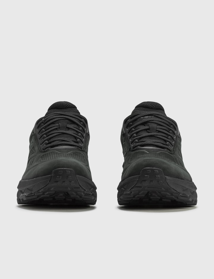 hoka m challenger low gore tex