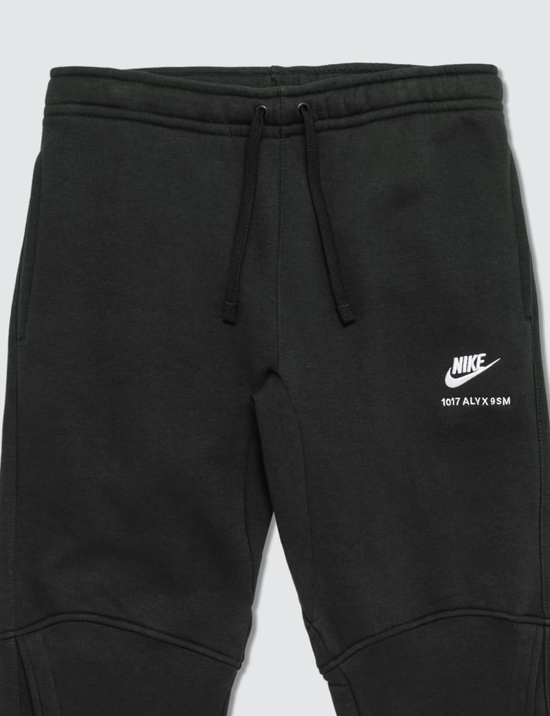 Alyx x nike shorts best sale