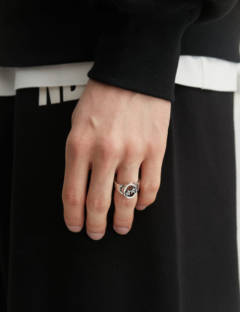 TwoJeys Axis Ring - Polished 925 silver ring with oxidized cross