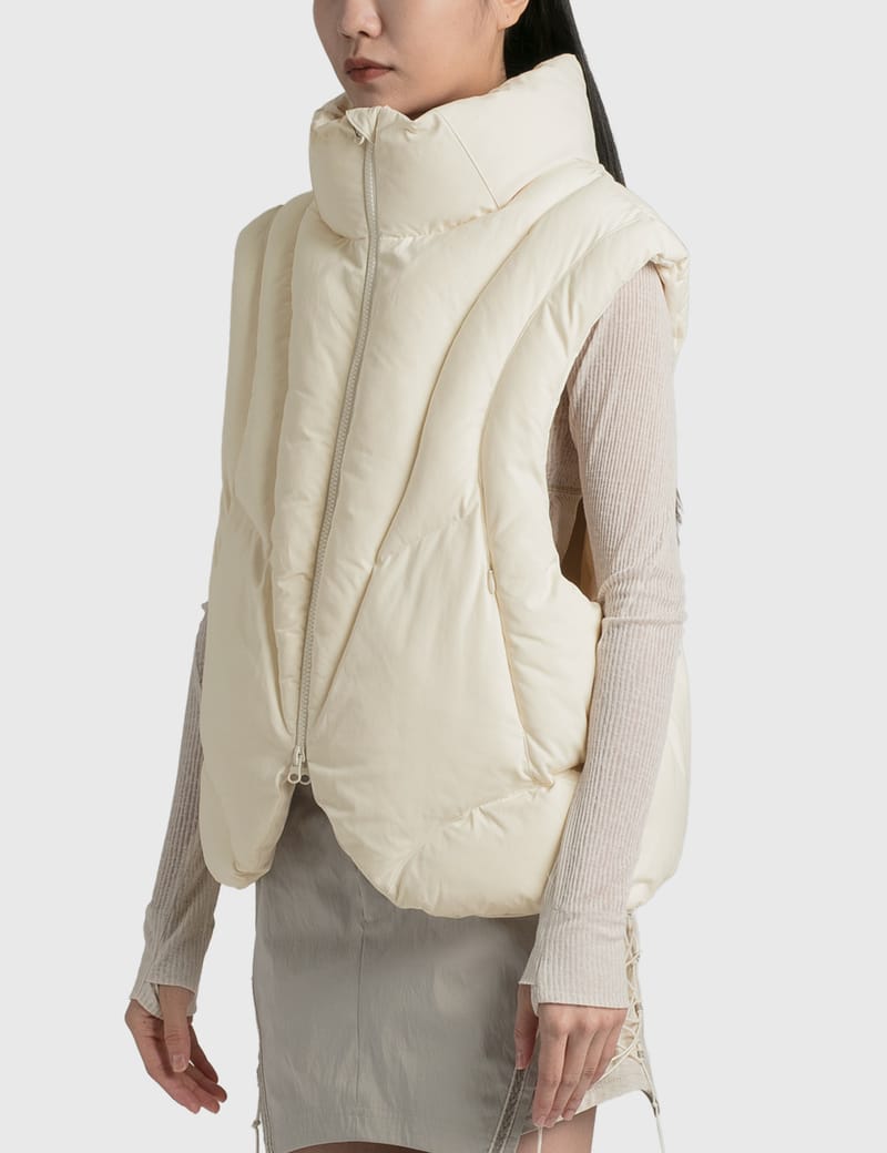 HYEIN SEO PADDED VEST ダウンベスト　アイボリー Hyein Seo - PADDED VEST | HBX - Globally Curated Fashion and