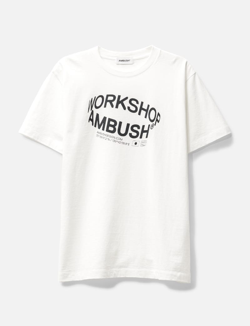 AMBUSH® - リボルブ アンブッシュ ロゴ Tシャツ | HBX - ハイプ ...