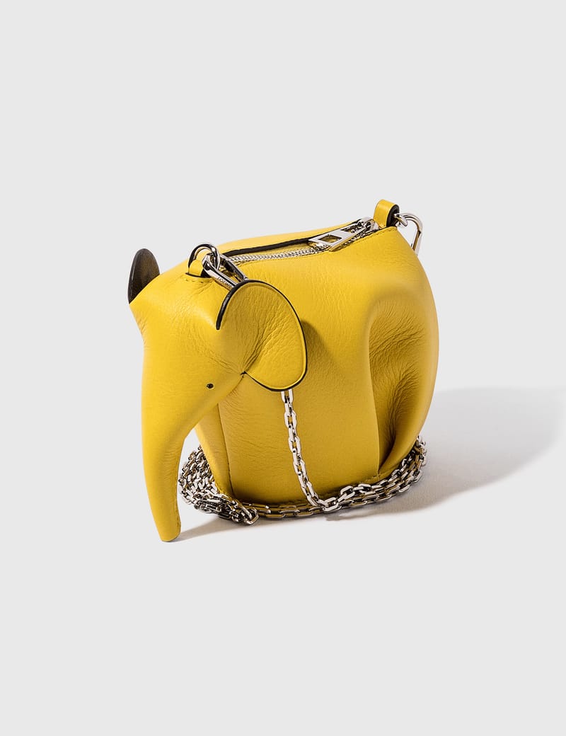 【24SS NEW】LOEWE_man / Elephant ラージ クロスボディ バッグ Large Elephant bag in classic calfskin Brown - LOEWE
