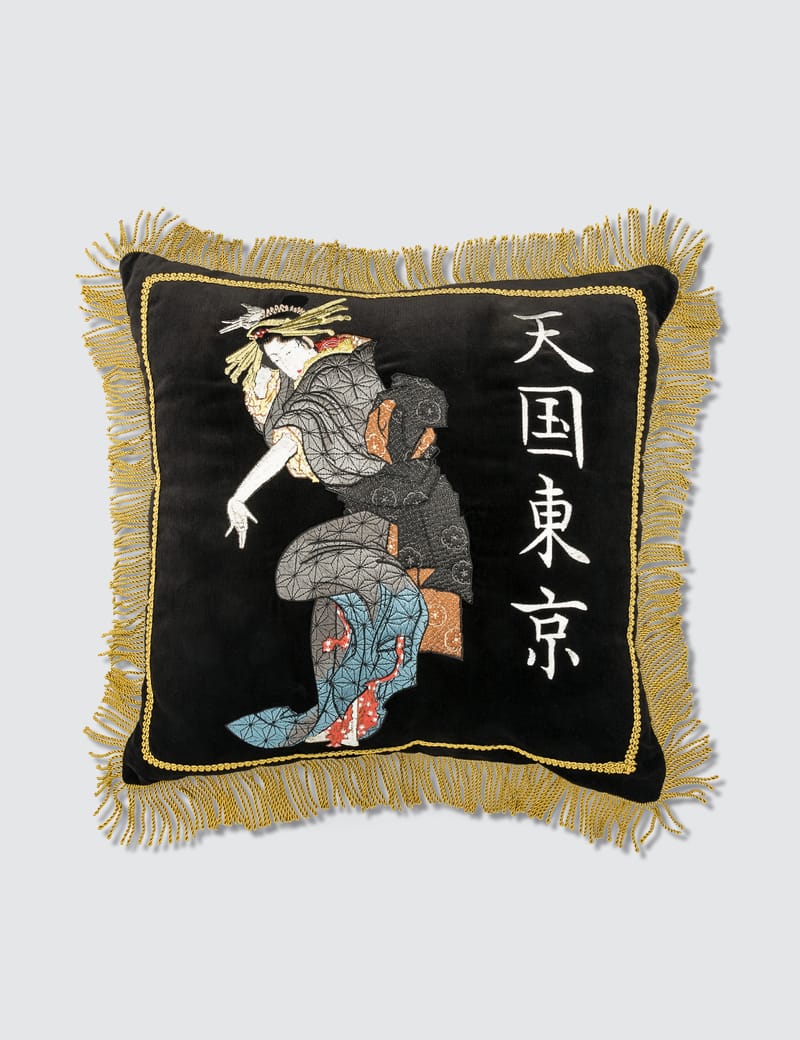 Wacko Maria - Souvenir Cushion | HBX - Globally Curated Fashion