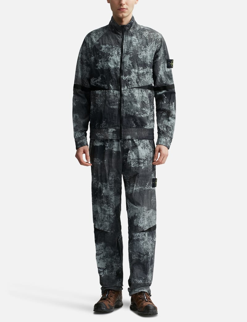 ストーンアイランド - Dissolving Grid Camo Nylon Blouson | HBX