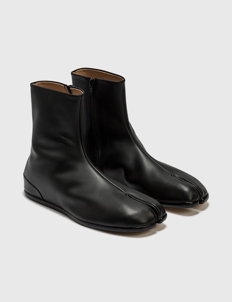 Maison Margiela - Tabi Ankle Flat Boots | HBX