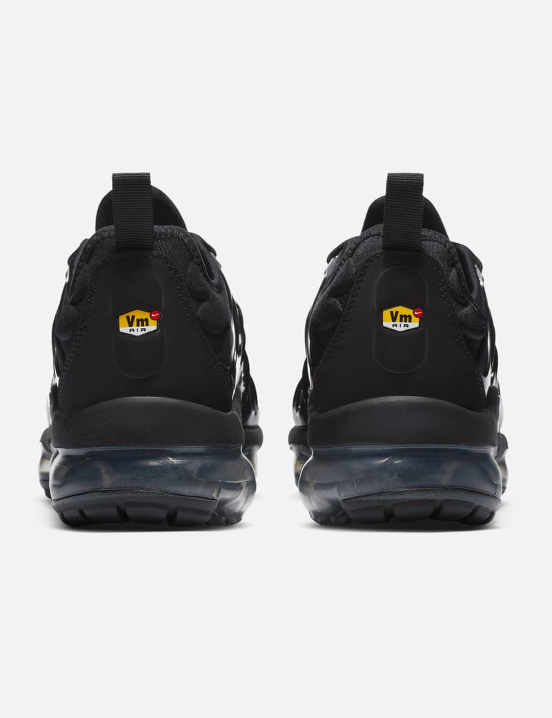 Black vapormax plus clearance women's