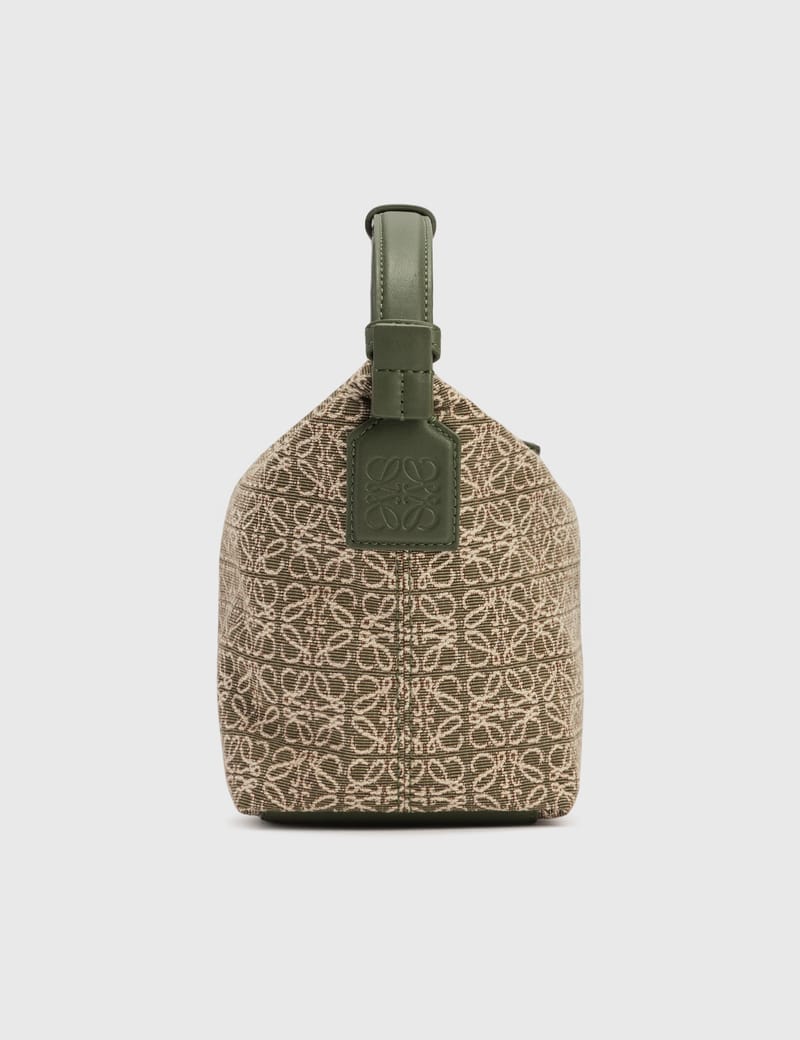Loewe - Small Cubi Bag | HBX - HYPEBEAST 為您搜羅全球潮流 Loewe - Small Cubi Bag | HBX - HYPEBEAST 為您搜羅全球潮流