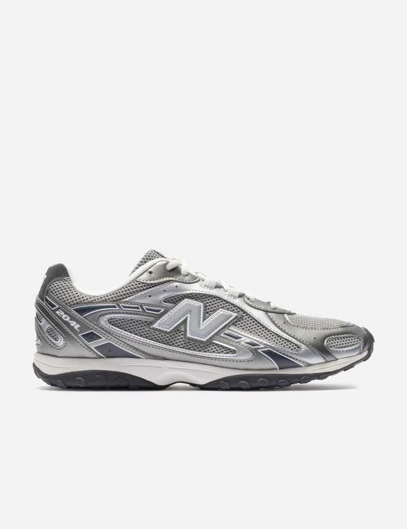 New Balance 204L - Premium gray suede sneakers with embossed