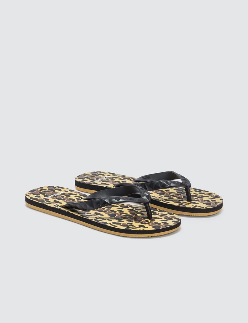 Wacko Maria - Animal Print Flip flop Sandals | HBX - HYPEBEAST 為