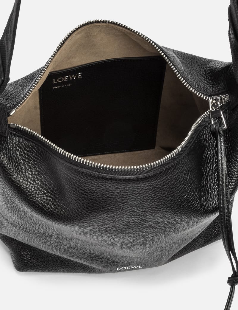 Langkawi 付属品付き【ほぼ未使用】LOEWE LOEWE Pre-Loved Amazona 28 bag for Women - Pink in UAE