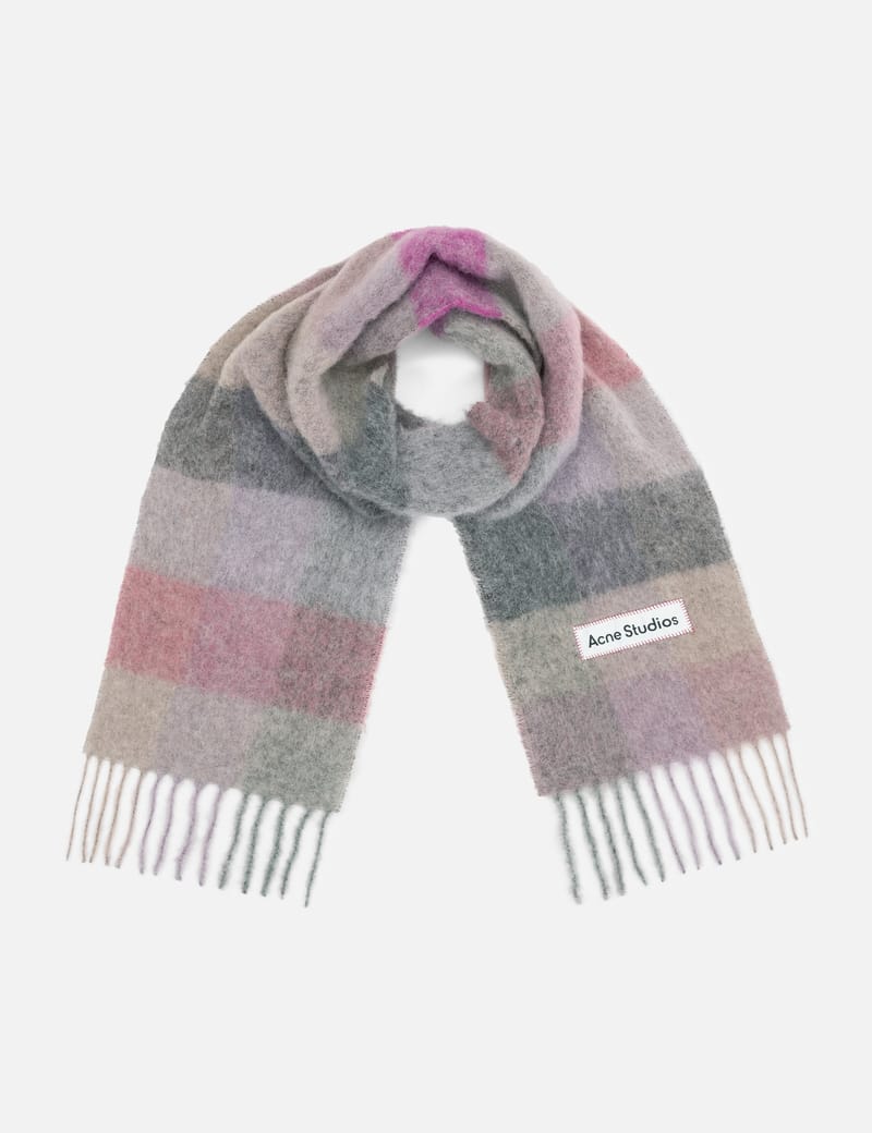 Scarve-1-1-7ec66.jpg?fit=max&w Scarve-1-1-7ec66.jpg?fit=max&w