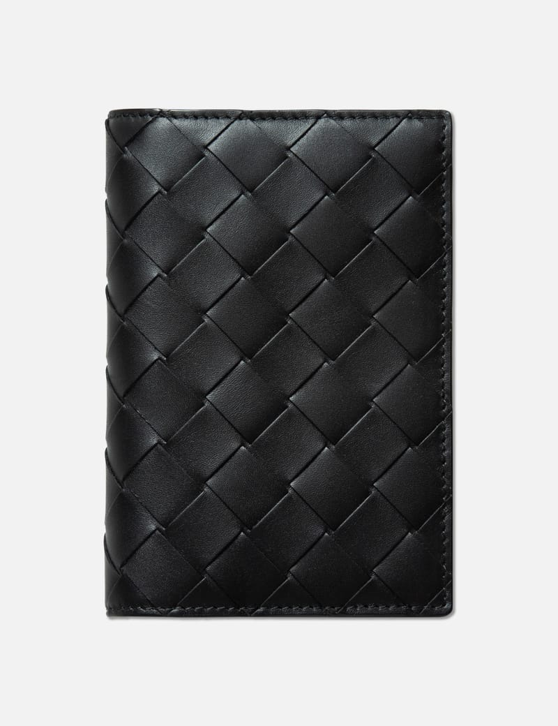 Maison Kitsuné - Chillax Fox Zipped Card Holder | HBX Maison Kitsuné - Chillax Fox Zipped Card Holder | HBX