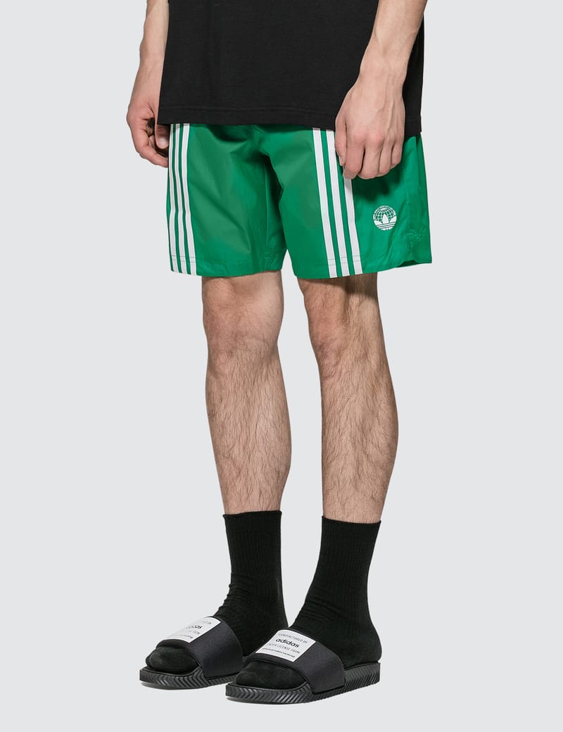 Adidas oyster store holdings shorts