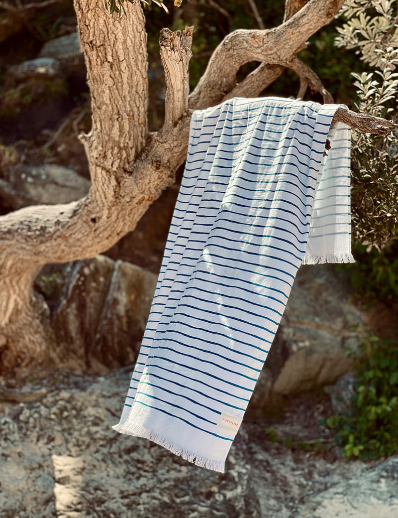 SunnyLiFE Turkish Towel Nouveau Bleu HBX Globally Curated